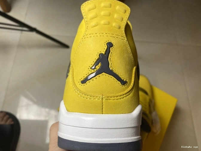 Jordan Air Retro Lightning CT8527-700 4 0606
